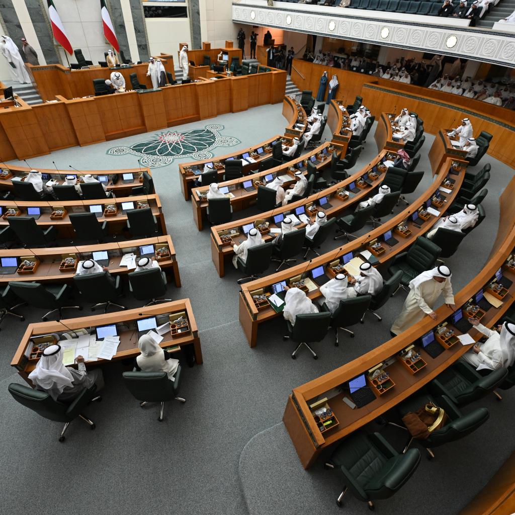  السعدون يعلن موافقة المجلس على ترشيح عصام الرومي رئيسا لديوان المحاسبة